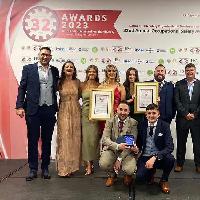 Grupo en el acto de entrega de los Premios de Seguridad Laboral.